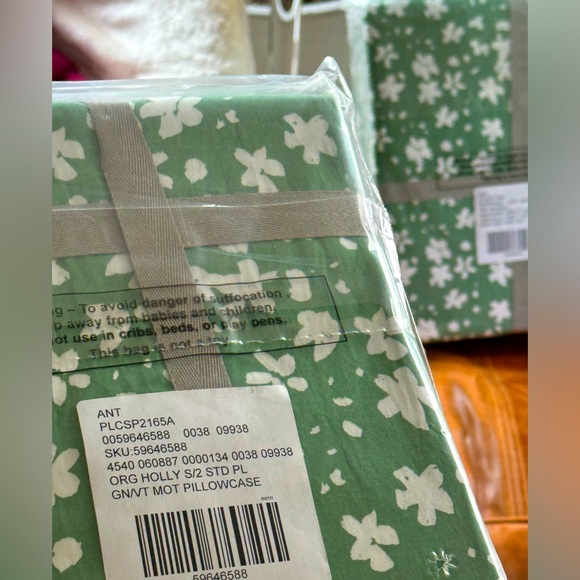 Standard Pillow Case Set - Picture 9 of 11